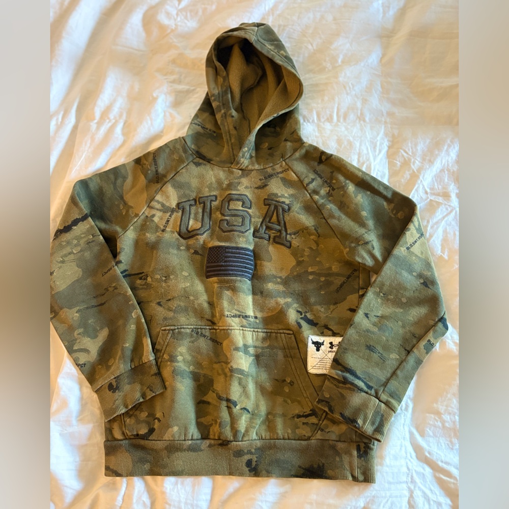 Under Armour Youth Camo Freedom Hoodie Kids Medium Camouflage Sweatshir